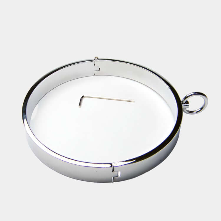 Hard Adjustable Clamp with Heavy Duty Metal Collar at Tickle & Twist